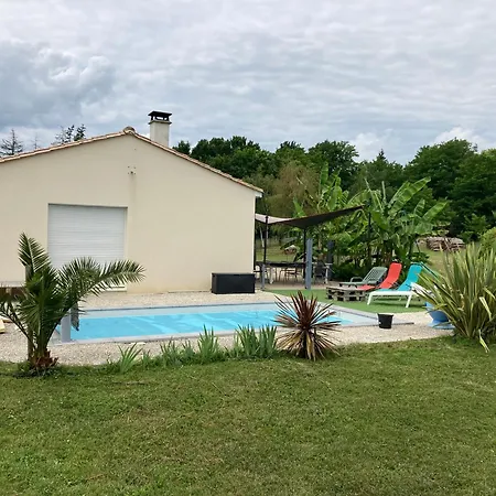 Pavillon Avec Piscine *